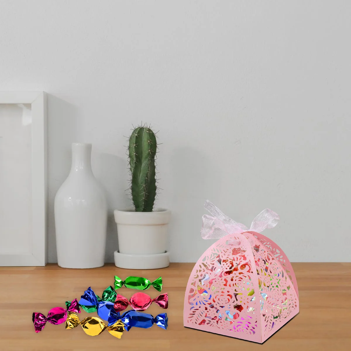 

50Pcs Hollow Rose Candy Boxes Pink Elegant Wedding Sugar Boxes Foldable Gift Storage Containers Party Supplies Personalized