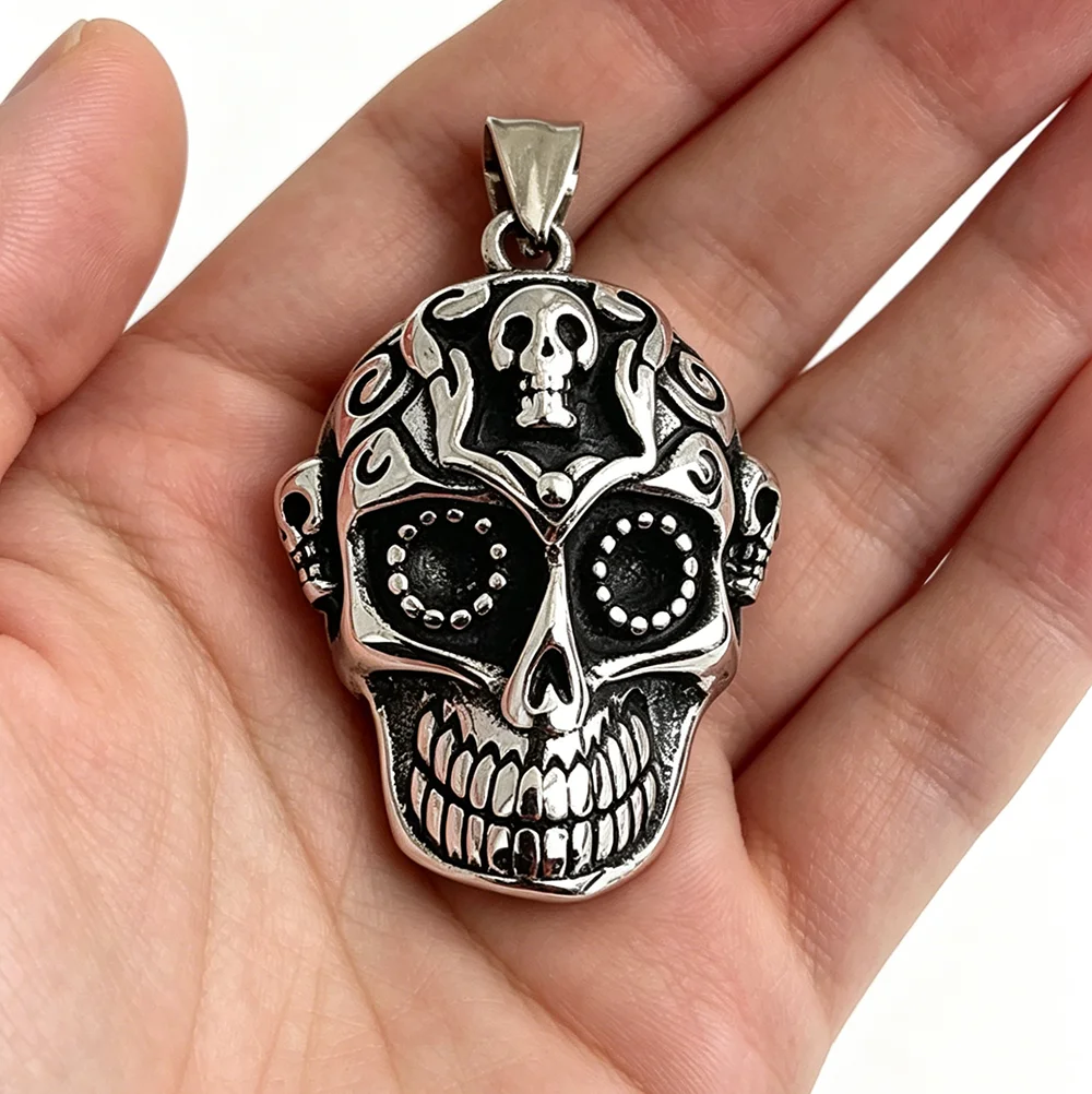 Retro cast skull stainless steel pendant, waterproof and non-fading blackening process, bulk sales of accessories