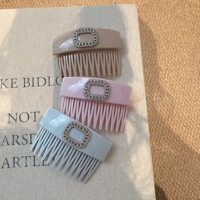 

Элегантные акриловые расчески для волос с квадратной пряжкой из страз, 7 см, нескользящие, для женщин и девушек, повседневные аксессуары для волос
