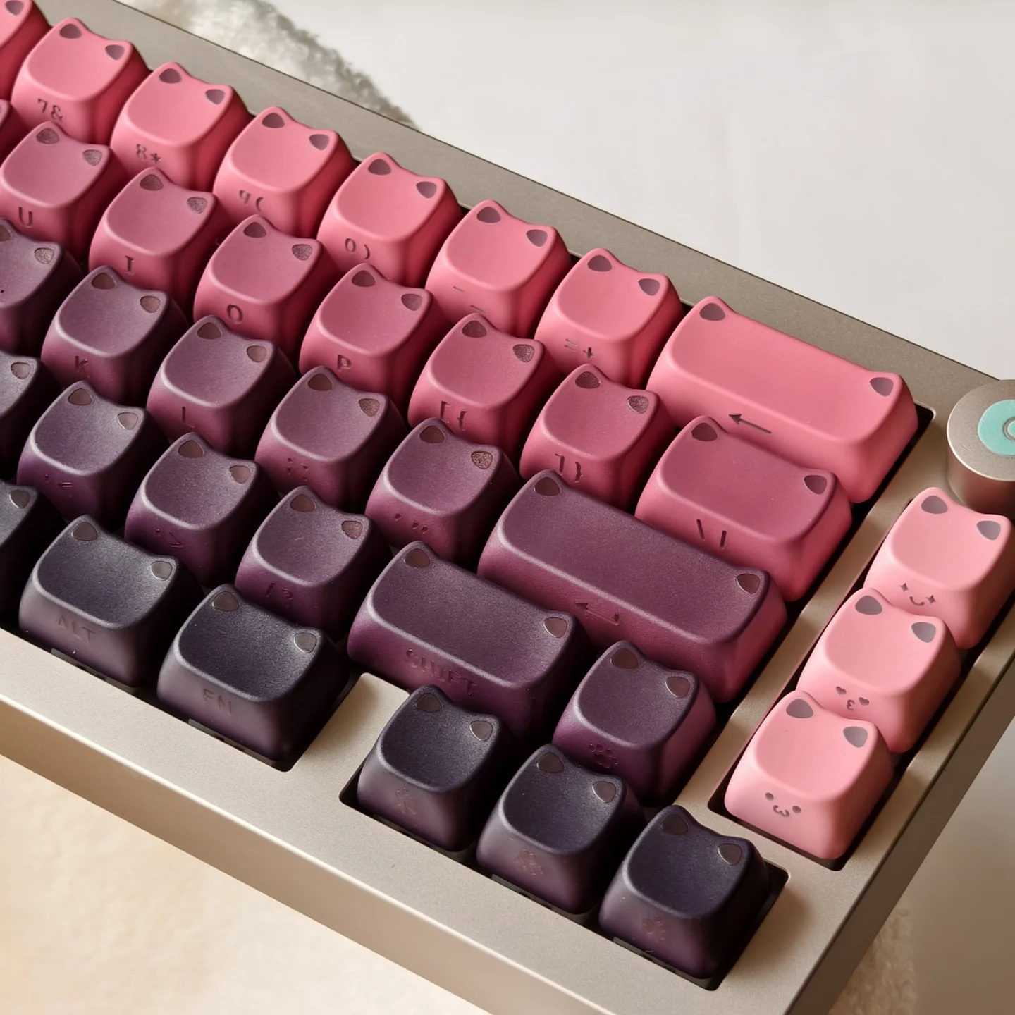 Mintcaps Gradient Blackberry MOA Profile Dye‑Sublimation PBT Keycaps Cute Kitten Side Print Keycaps For MX Mechanical Keyboard