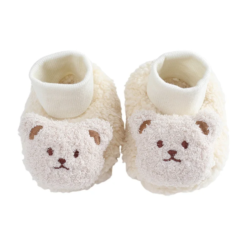 Sepatu bot bulu domba untuk bayi, sepatu kaus kaki kasual hangat dengan boneka kartun musim dingin untuk balita bayi