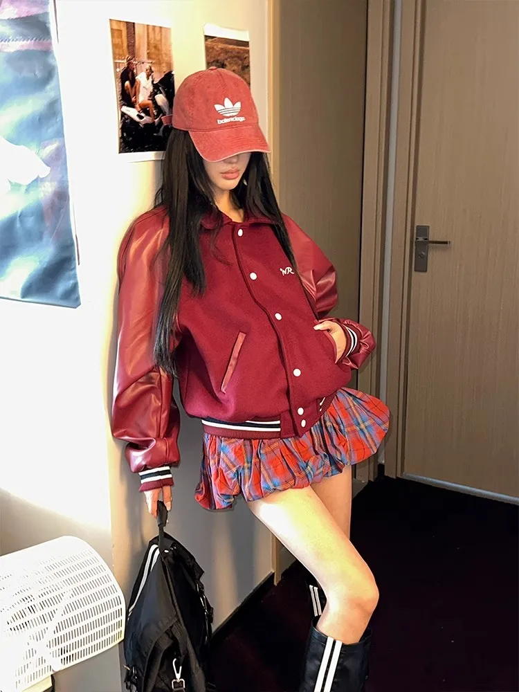레트로 아메리칸 울 패치워크 PU 가죽 자켓 여성용 자수 스트리트 스타일 와인 레드 야구 코트 트렌디 아우터웨어