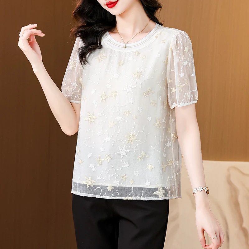 

2023 Autumn New Silk Embroidery Short Women's Black Shirt O-Neck Bubble Sleeve Loose Large Slim Top Underlay T-shirt