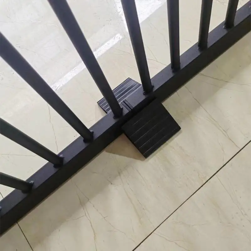 n84e 2pcs بوابة الكلاب مستقرة حامل ثلاثي العزل إكسسوارات تعزيز السياج Pet Gate Support