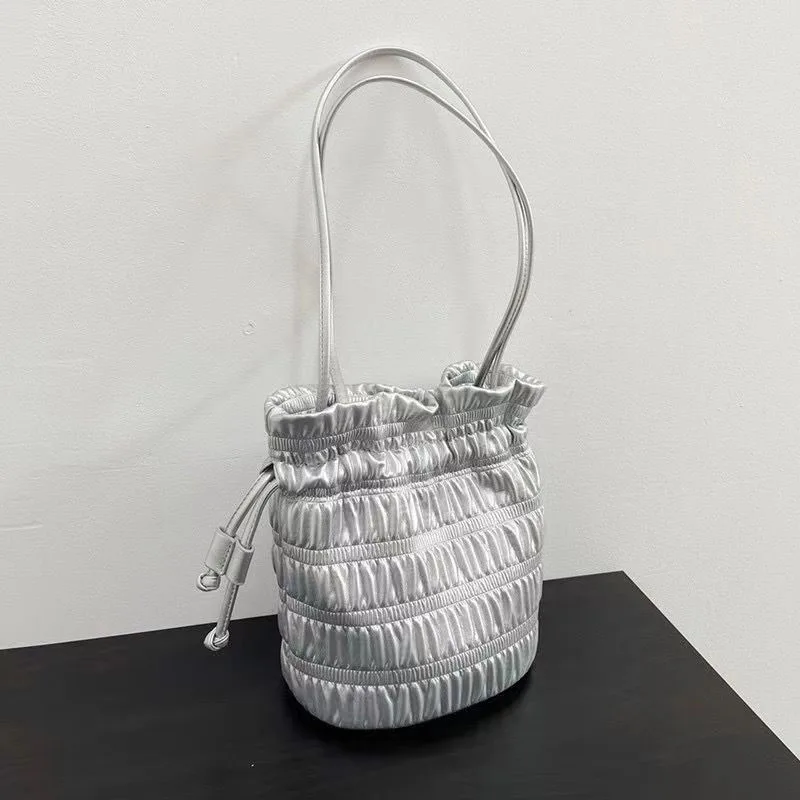 

Crossbody bags Women Lady Fashion Trendy Design simple style Gentle Soft leather pleated drawstring New Bucket bags