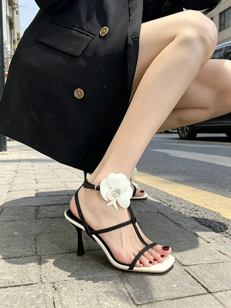 Luxury Floral Detail Ankle Strap Sandals Women Fashion Adjustable Metal Buckle Detail High Heels Elegant Party Dress Shoes