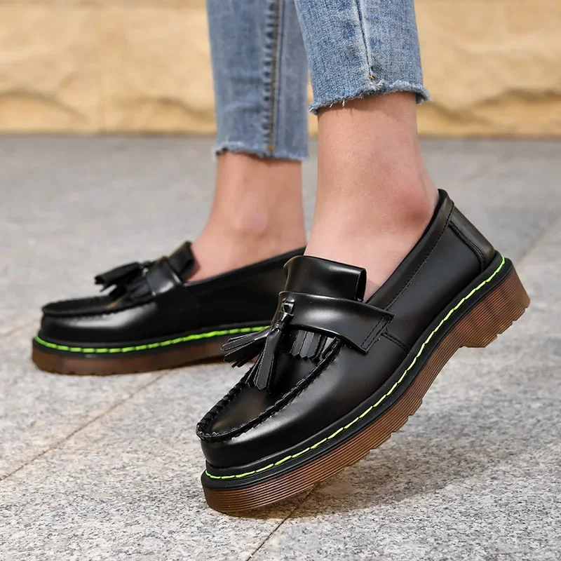 

Pop Men Women Loafers Thick Soled Tassel Shoes Women's Wear British Business Casual Leather Shoes Luxurious Fashion Spring Autum