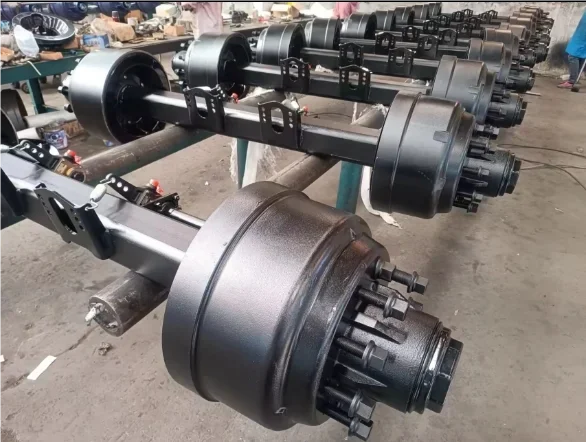 

Ось TLF Детали тяжелых грузовиков Высококачественный стальной тормозной барабан Внешняя ось полуприцепа