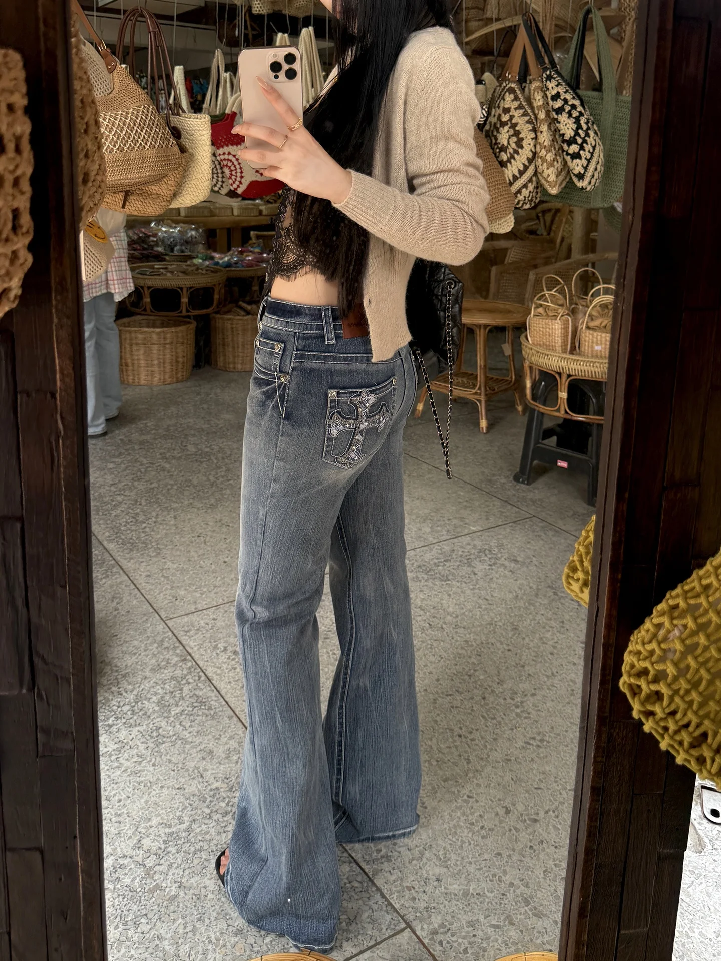 

Женские джинсы-клеш Slim Fit с вышивкой и стразами, весна-лето, из смесового хлопка, удобные, с низкой талией, на молнии, повседневные