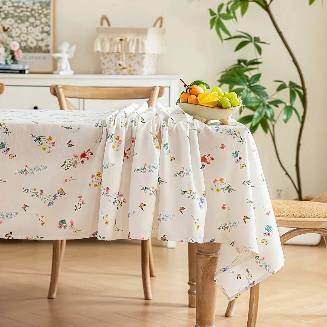One spring and summer fresh floral butterfly tablecloth, with a country style.