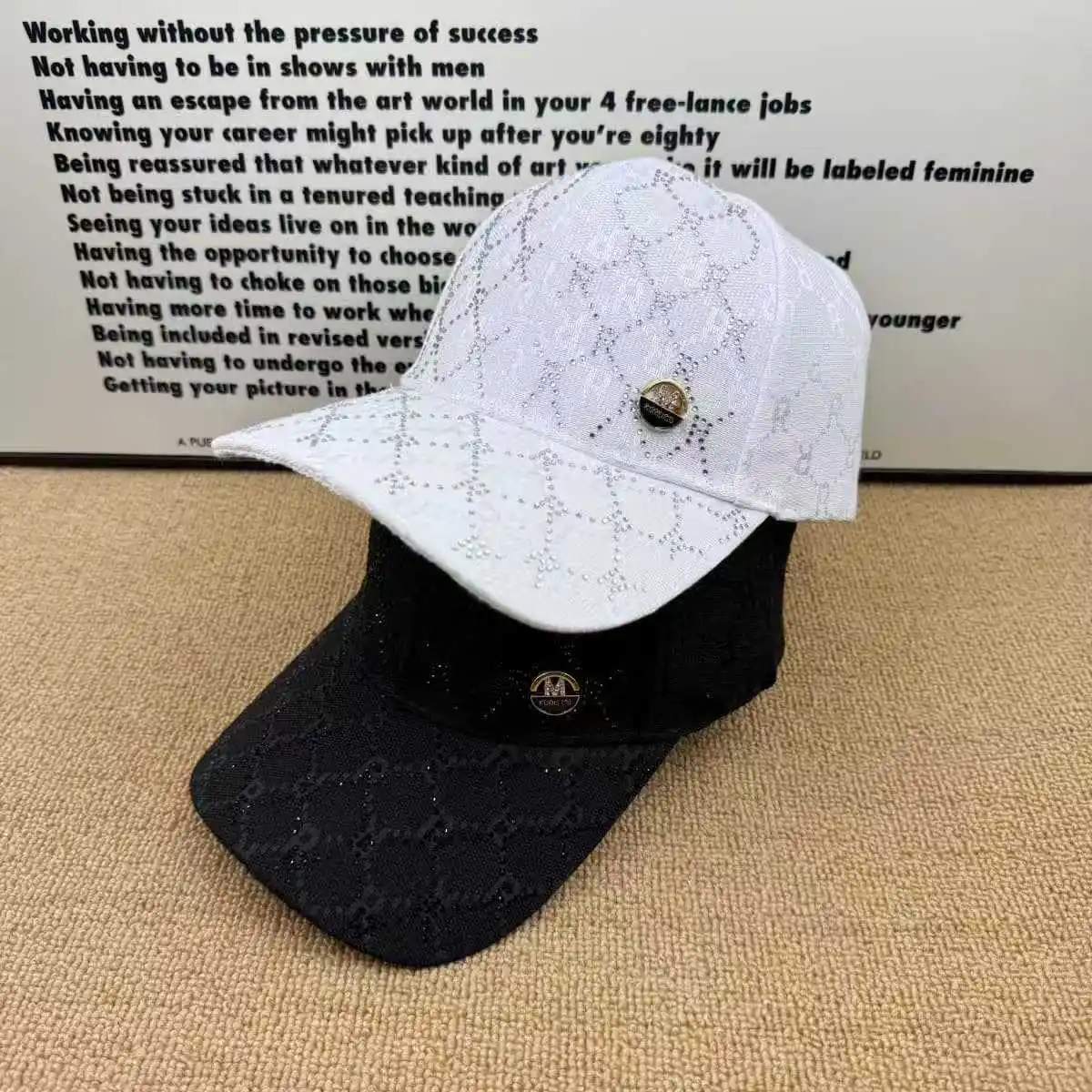 Women's High-End, Versatile Open-Top Baseball Cap—Chic, Ponytail-Friendly Design That Flatters the Face.