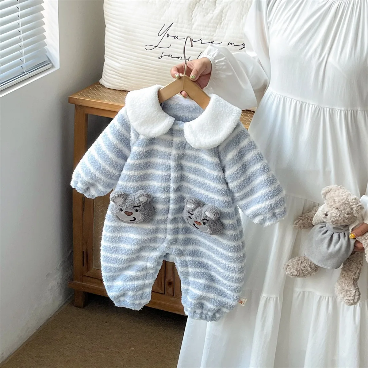 

1-3Y Newborn Girl Romper 2025 Winter Striped Bear Printed Lamb Woolen Toddler Kid Girl Bodysuits Thick Warm Infant Girl Overalls