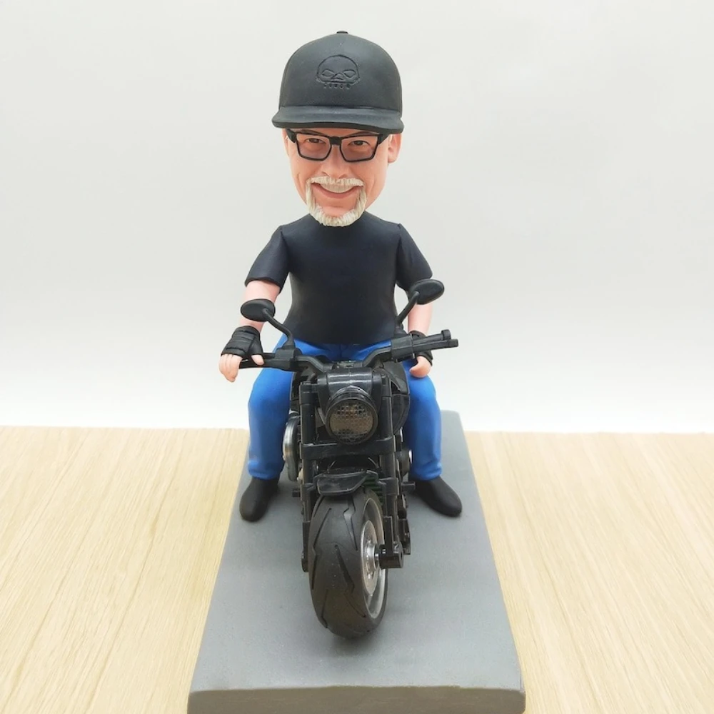 

Bobblehead Handmade Clay Figurine Gift for Him Her Couple Wedding Anniversary Personalized Bobblehead Figure Wedding Gift