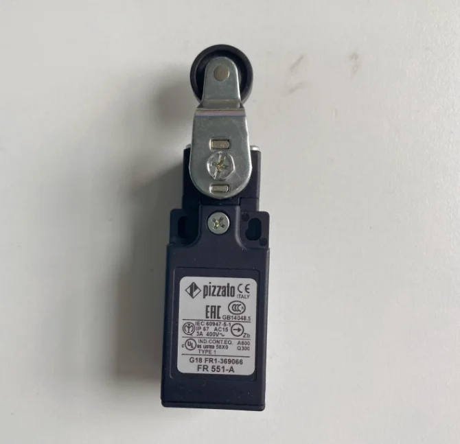 

New original Pizzato FR 551-A limit switch