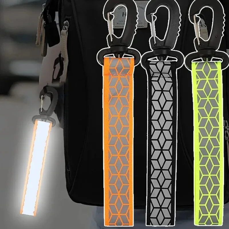 

2Pcs Reflective Straps Pendant Keychain for Outdoor Camping Night Running Cycling Backpack Safety Lightweight Bright Keyrings