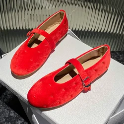 Red Velvet Buckle Strap Mary Janes Shoes Women Elegant Spring Autumn Flannel Flats Shoes Black Casual Ladies Shoes Footwear New
