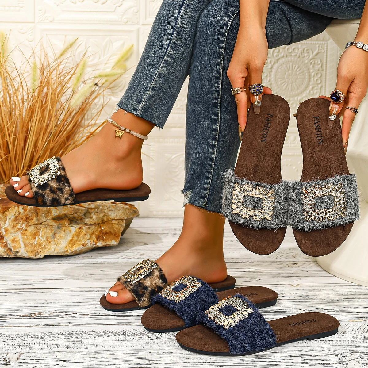

2025 Summer Women Slippers Buckle Flat Shoes Fashion Slippers Sandals Women Designer 2025 Comfortable Slippers Slides Women