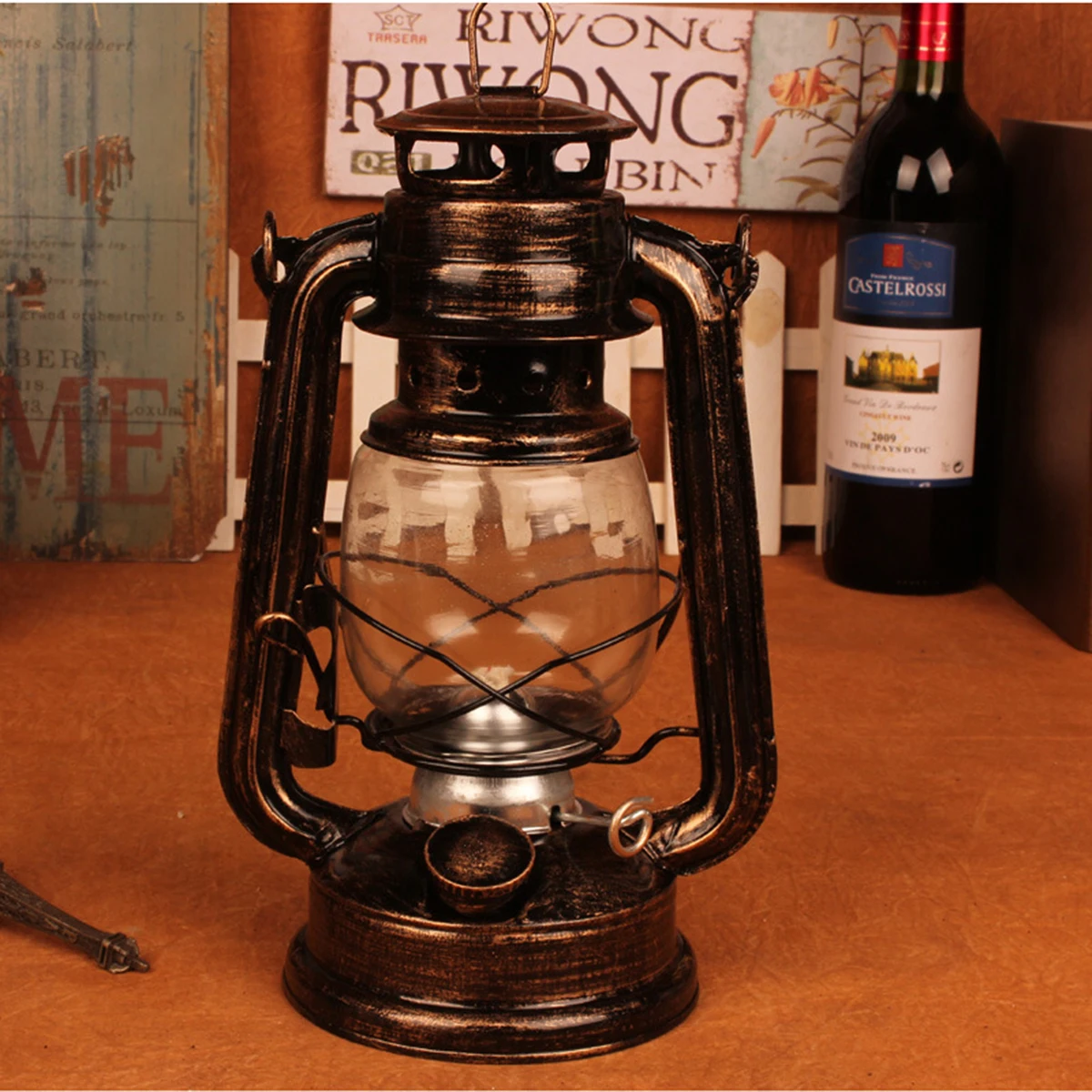 

Vintage Lamp Iron Portable Hanging Lantern Outdoor Indoor Desktop Adornment Photo Props for Bar Cafe Home Halloween