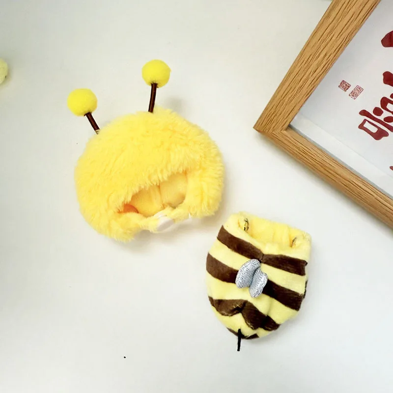 

4th Gen Mini Labubu Heart Code Series Bee Baby Outfit Set, Cute Keychain Costume with Honeycomb Pattern for 10cm Vinyl Doll