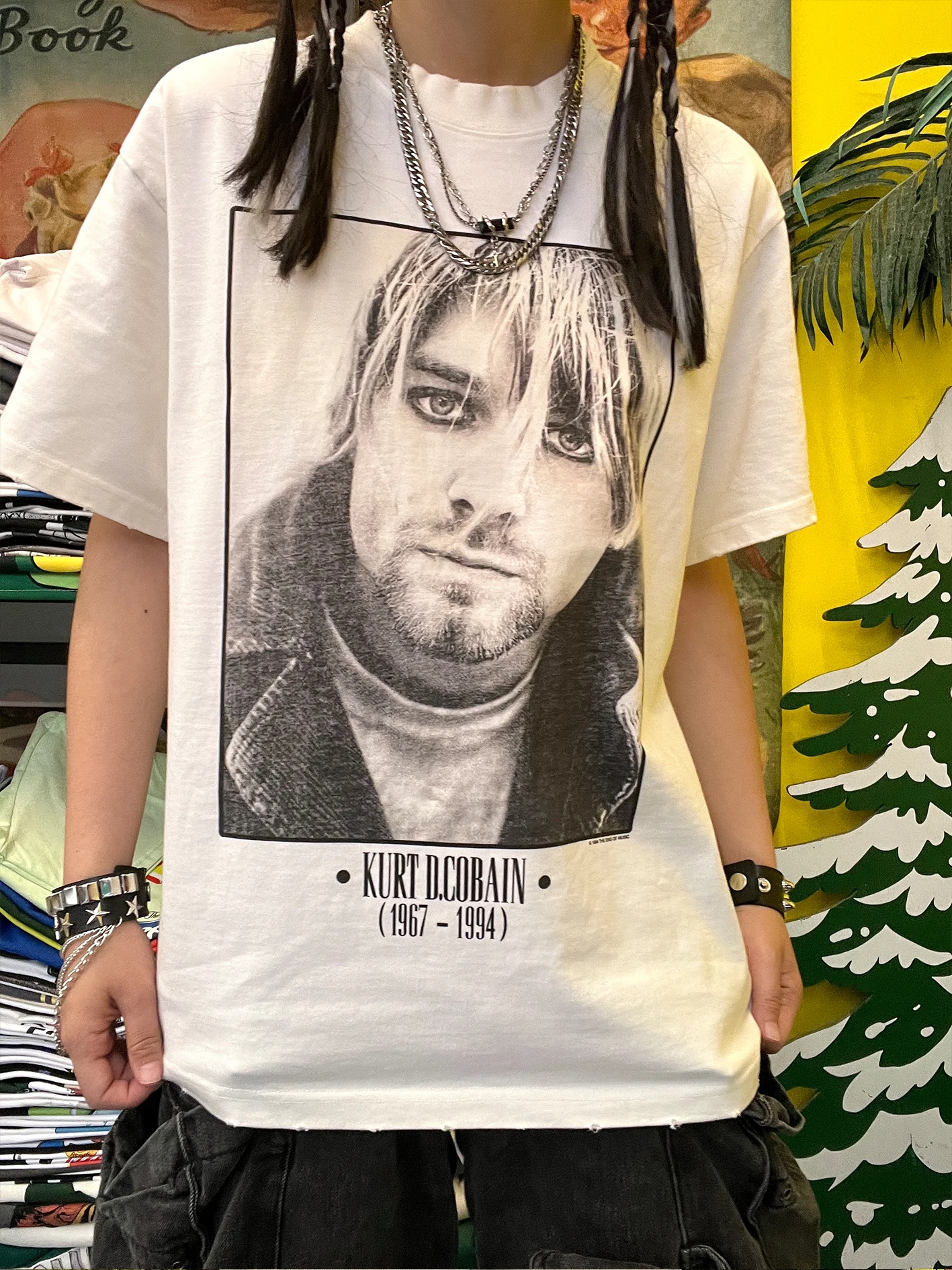Heavier than Ever 330G Kurt Cobain Rock Band Retro Vintage Short Sleeve T-Shirt by Wang You Bing Studio Summer 2025 Release
