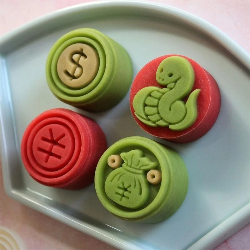 X22D Hand Pressure Moon Cake Molds 3D Snake Money Cookie Stamp Moon Cake Maker Enduring