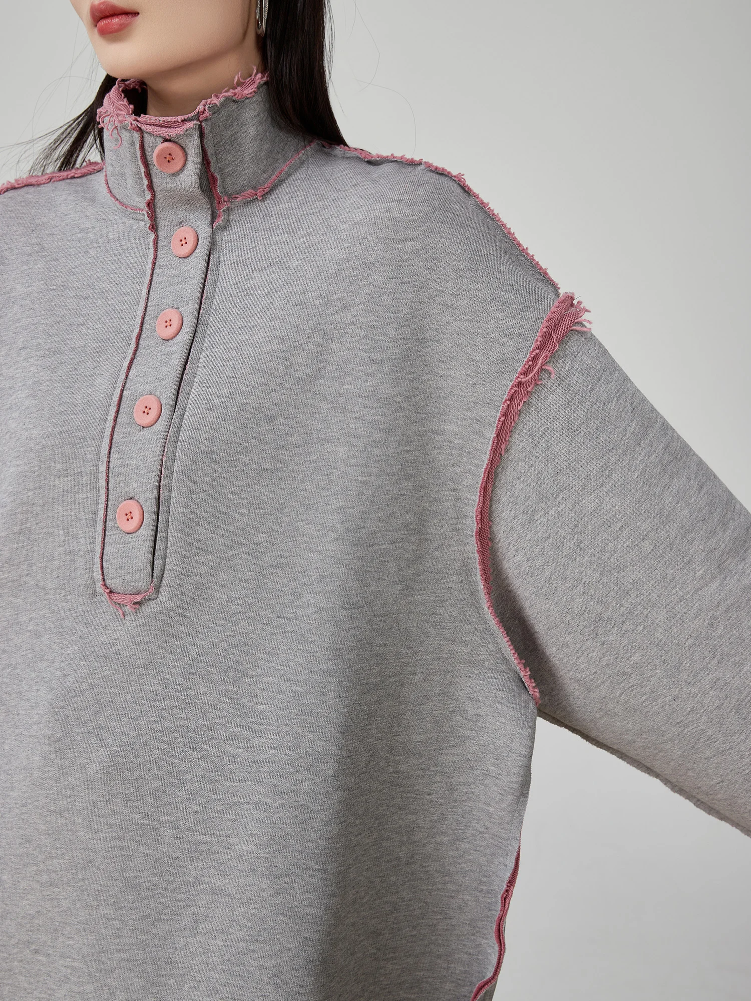 Różowa Luźna Bluza z Kapturem Damska Wiosna 2025 Nowy Design Stójka Postrzępione Wykończenie Wygodna Codzienna Góra