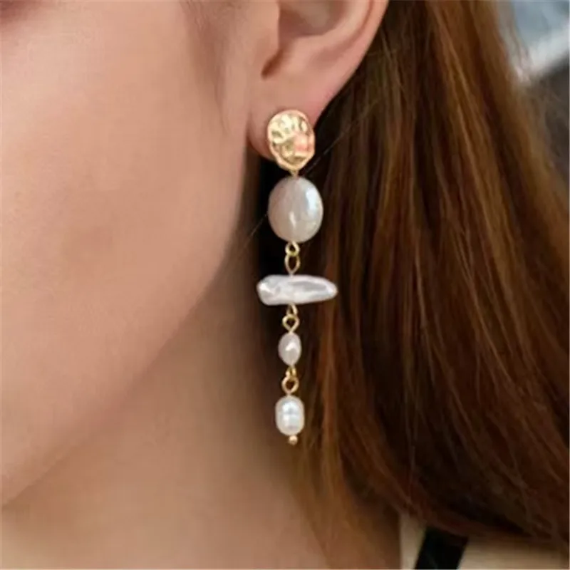 

French Baroque Pearl Earrings for Women Luxury Elegant Party Accessories Metal Jewelry Trendy Oversized Dangle Earrings