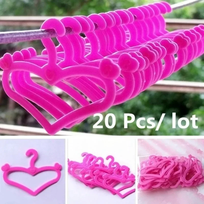 20PCS Heart-shaped Stylish and Versatile Plastic Pink Hangers for Doll Dress Clothes Accessory Home Storage Organization