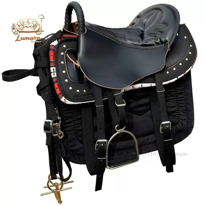 The scenic spot is specially for tourists to saddle leather saddles, a complete set of saddles, a full set of saddles, promotion