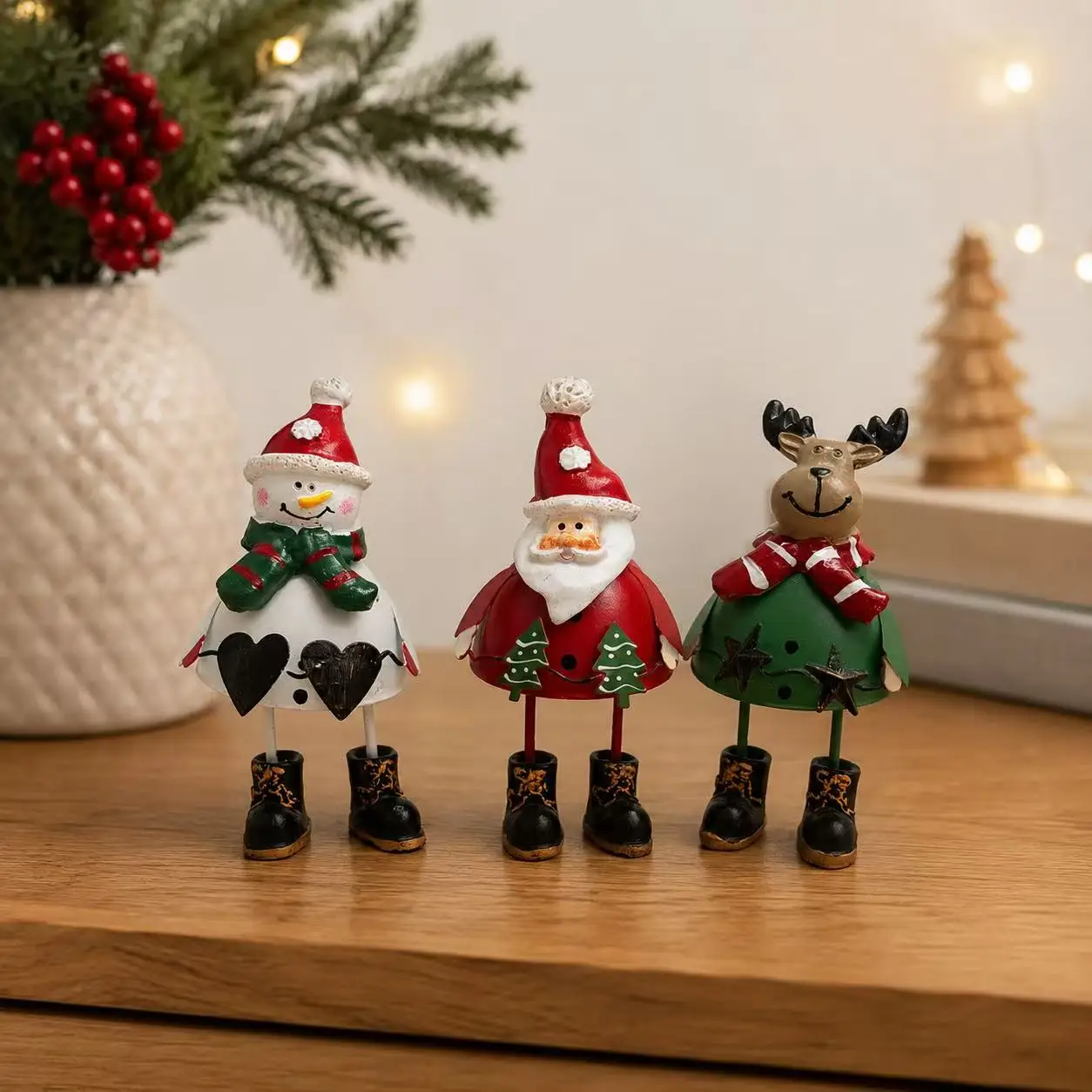 3-Piece Set of Christmas Iron Art Resin Painted Ornaments, Santa Claus, Snowman, and Reindeer Tabletop Decorations, Long-Legged Boot-Wearing Standing Figures, Rustic Style Christmas Ornaments, Christmas Gifts, Suitable for Fireplace, Windowsill, Dining Table, Bookshelf, Home, Store, Party, Holiday Decoration