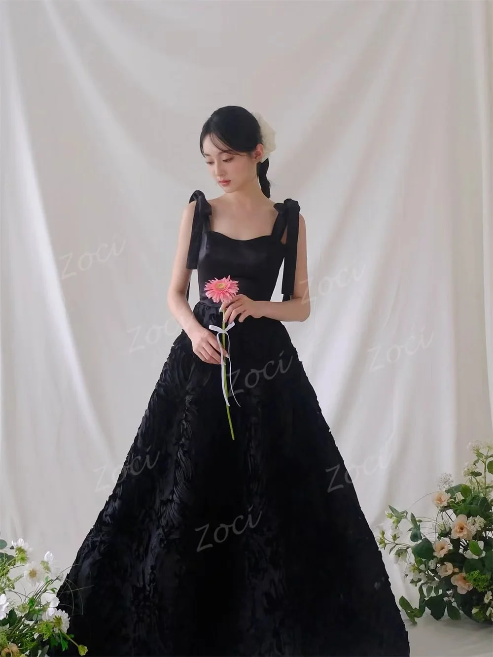 Zoci فساتين زفاف سوداء أنيقة القوس الأشرطة الساتان الدانتيل ثوب الزفاف مخصص بلا أكمام صور الزفاف تبادل لاطلاق النار اللباس #3