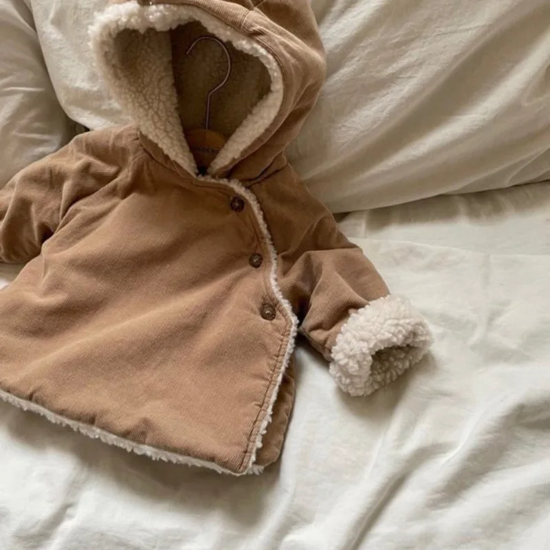 2025 Winter Girls' New Design Sense Lamb Fleece Thickened and Plush Single Breasted Short Coat