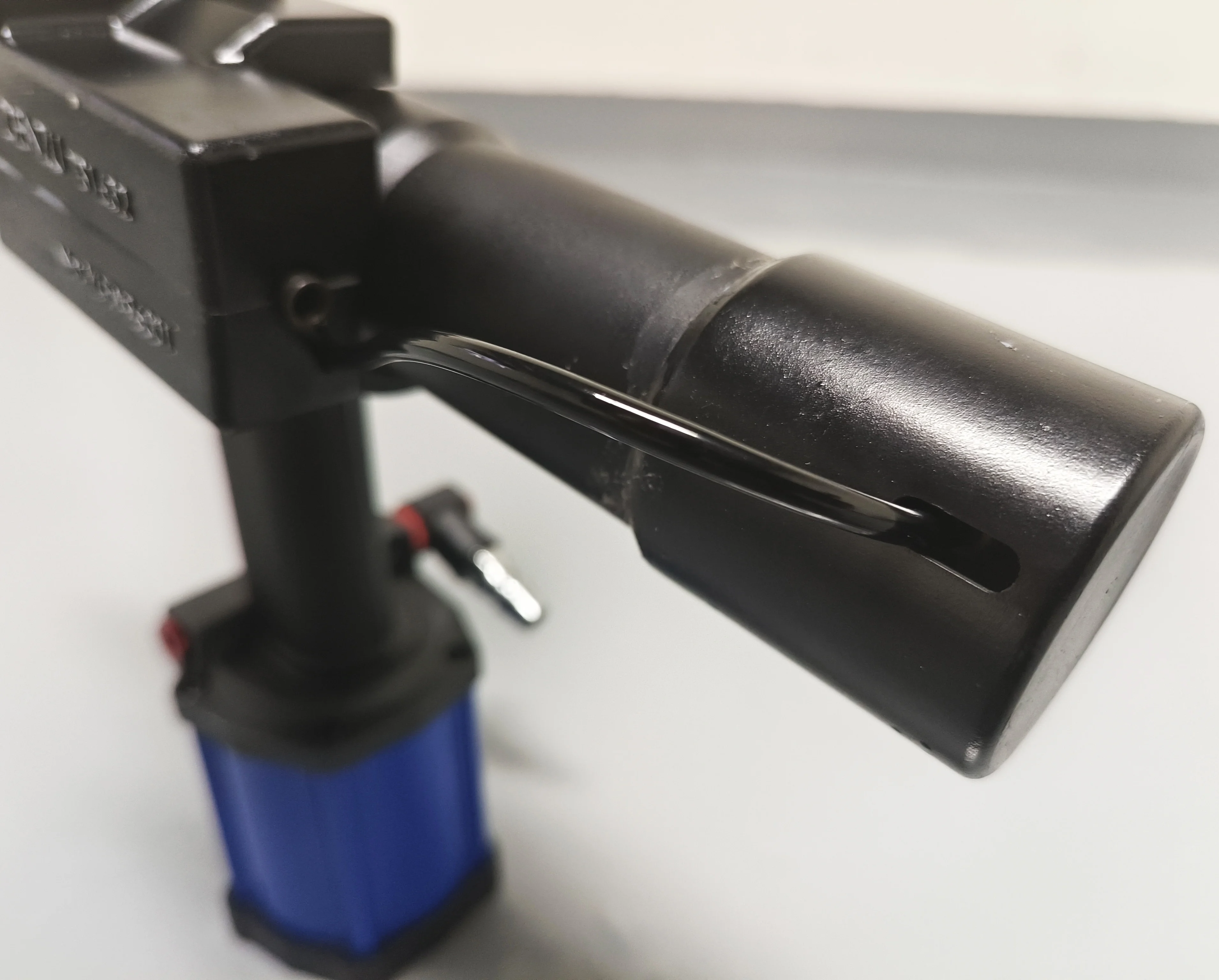 Rivettatrici pneumatiche per pistola per rivetti con dado regolabile a tensione idraulica con strumento di regolazione della tensione