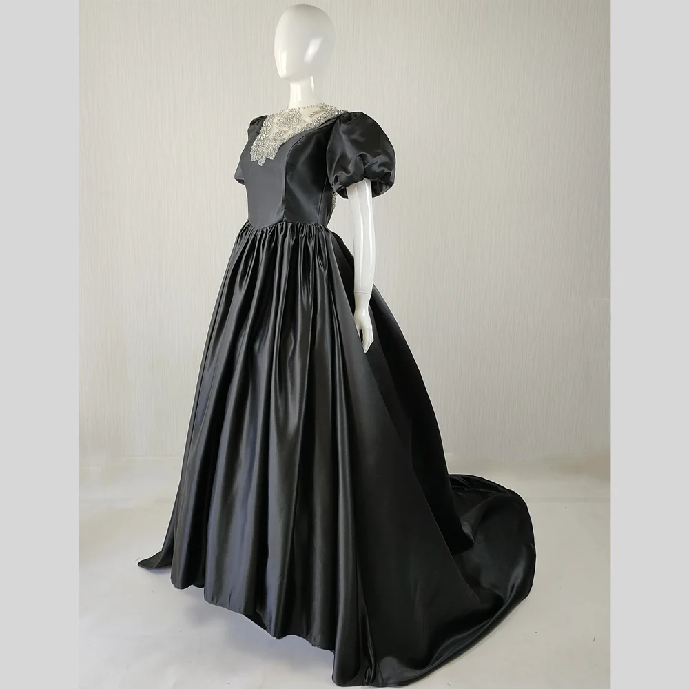 It's Yiiya Customized Real Photo Black Satin Beads Appliques O-neck Short Sleeves Trailing Plus size Lady party Formal Ball Gown