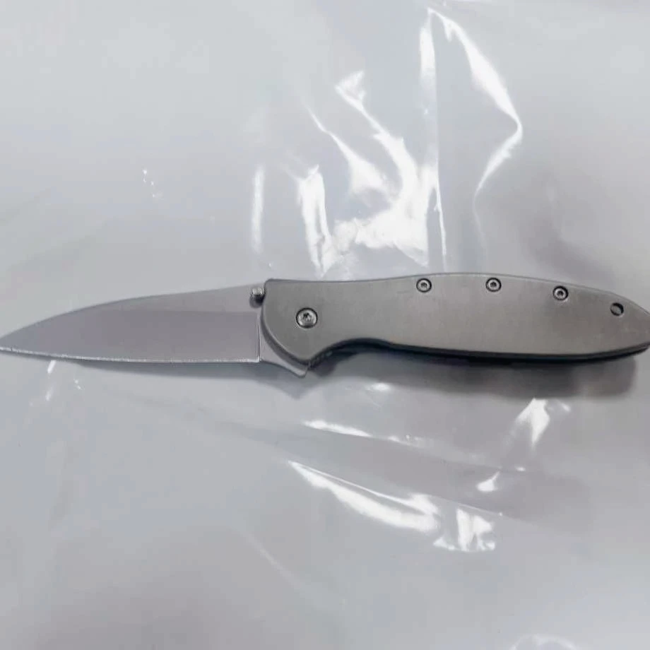 

Складной карманный нож из нержавеющей стали с прочной рукоятью – надежный инструмент EDC для активного отдыха, кемпинга, походов. Портативный универсальный нож для приключений.