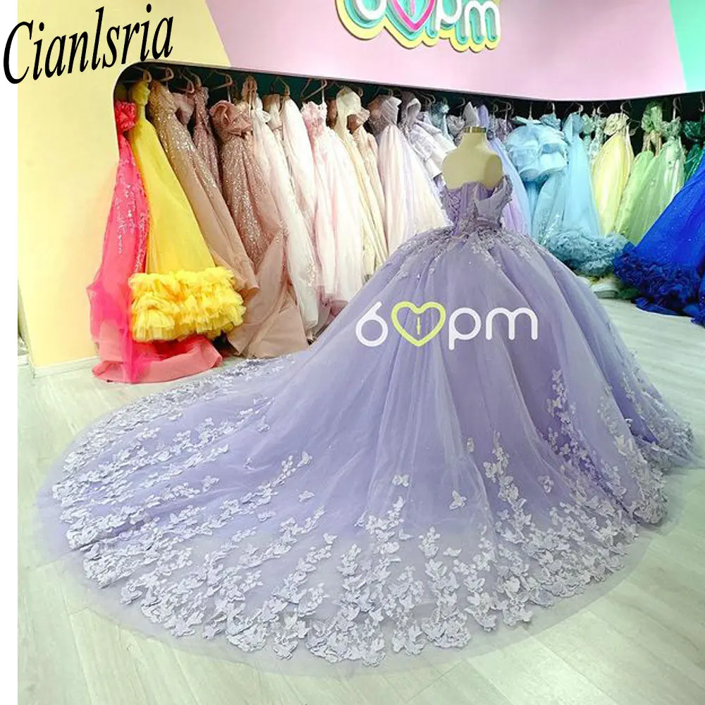 Lilac Off The Shoulder Quinceanera Dresses Ball Gown Pearls Beading Appliques Lace Customized Corset Vestidos De XV Anos