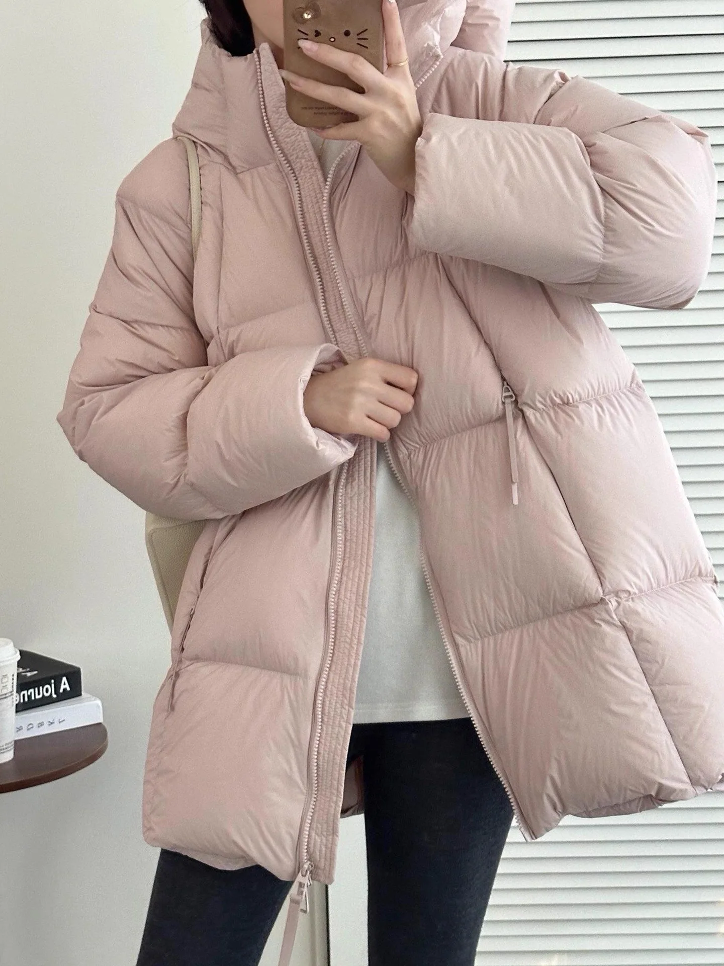 2026 Winter Down Jacket Women's Windproof Hooded Commuter Women's Jacket