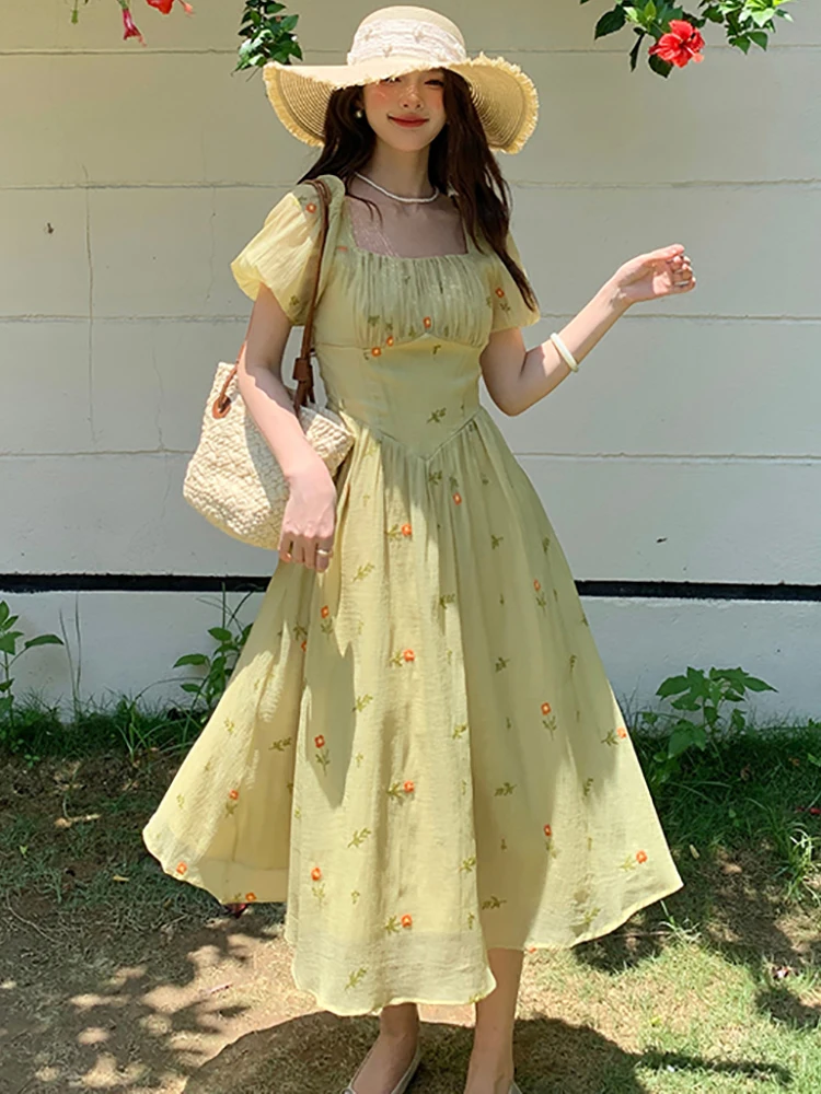 Letnia Zielona Elegancka Sukienka Długa z Haftem Kwiatowym Damska Bufiaste Rękawy Kwadratowy Dekolt Codzienna Sukienka 2025 Koreańska Sukienka Bodycon Wieczorowa