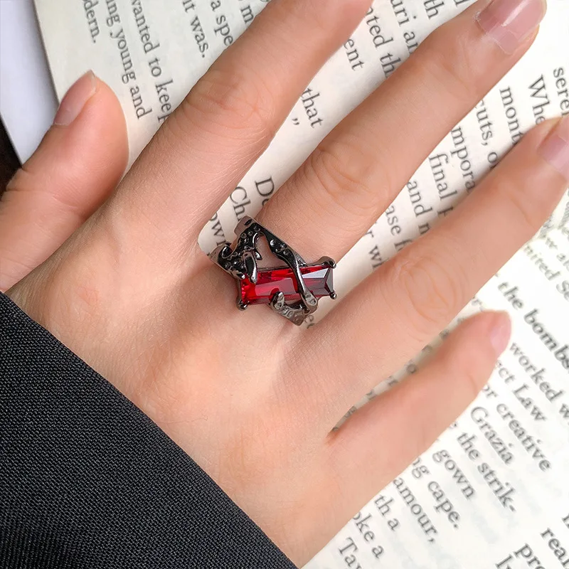 Fashion European and American Dark Soul Scholar Ring Retro Domineering Red Zircon Personality Party Couple Gift