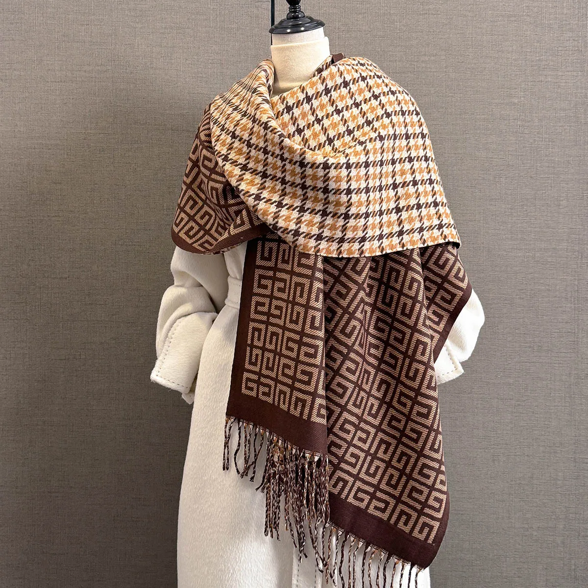 

Роскошный брендовый зимний кашемировый шарф, женский двусторонний жаккардовый женский шаль, шарфы, толстое теплое одеяло с кисточками, пашмина