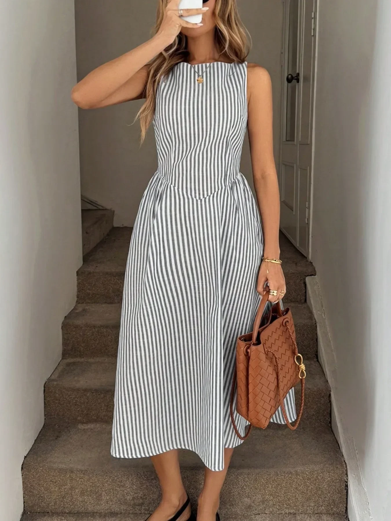 Neues Y2K Sommer-Urlaubskleid aus Leinen für Damen, ärmellos, vertikal gestreift, hohe Taille, A-Linie, Midi, lässiges Swing-Kleid mit Taschen – Detail 18