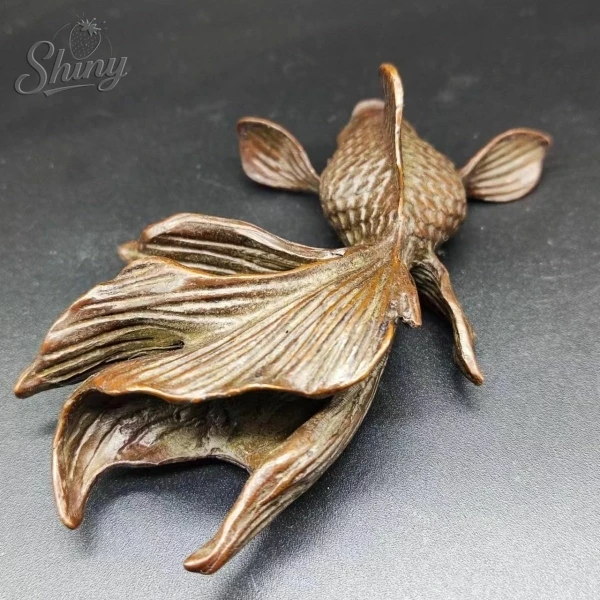 Antique Old China Bronze Copper Fengshui Auspicious Animal Big Eyes Fish Goldfish Statue  decorative figurines