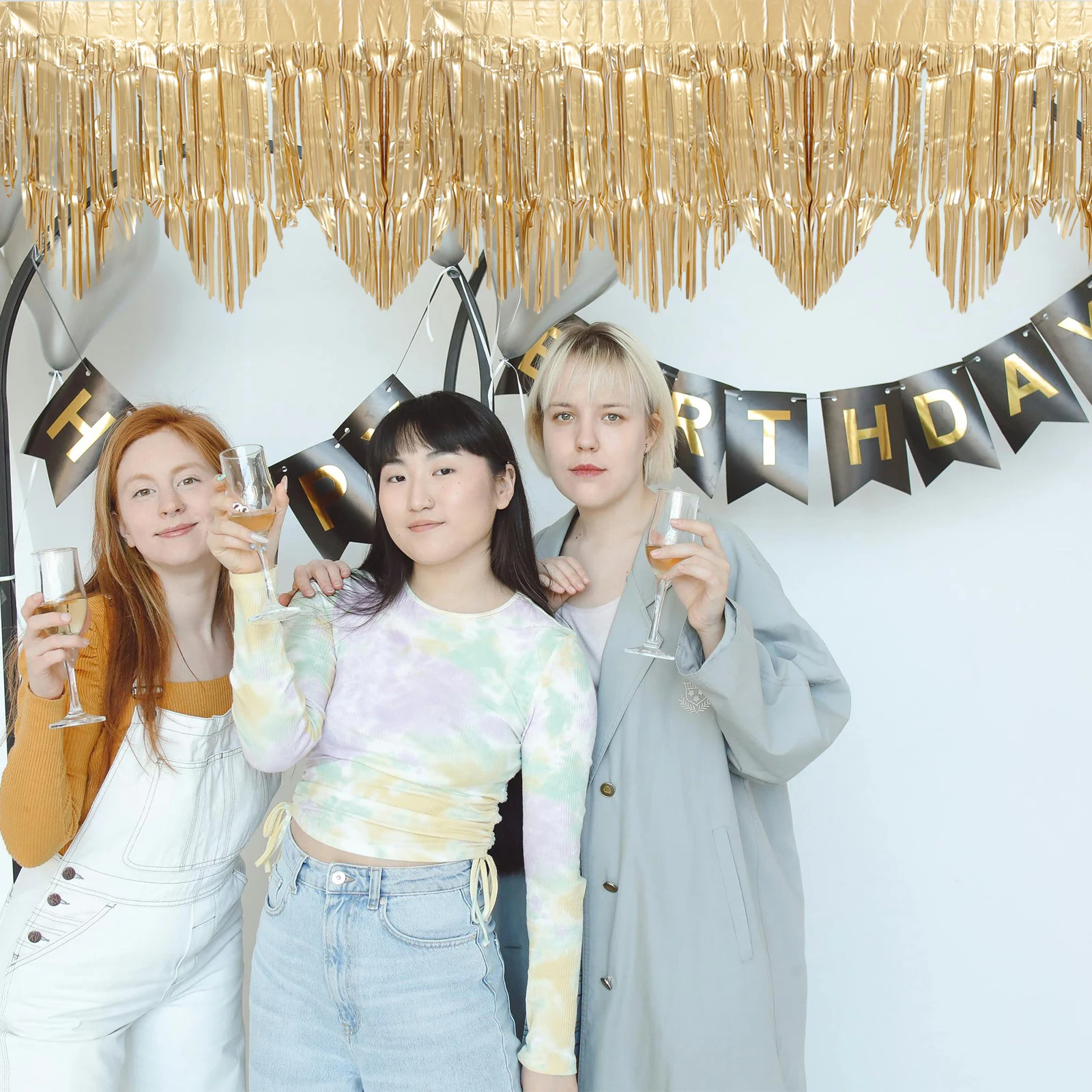 

4Pcs Fringe Garland Party Decorations 200x50cm Tinsel Streamers Backdrop for Birthday Wedding Photo Booth DIY Hanging Decoration