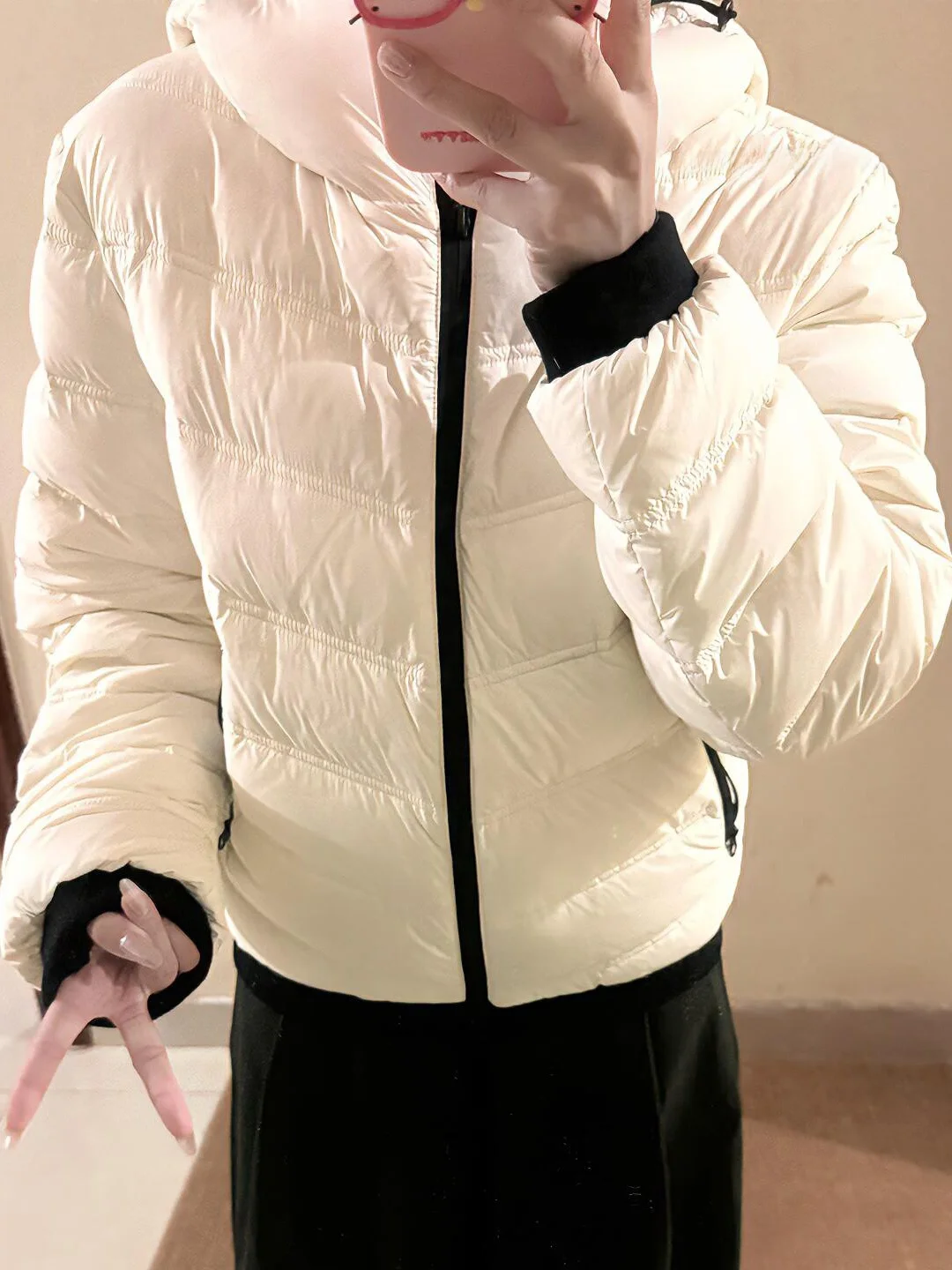 

Корейская укороченная хлопковая куртка с капюшоном в корейском стиле, женская свободная утепленная куртка-пуховик на молнии, однотонная, новинка зимы, для повседневной носки