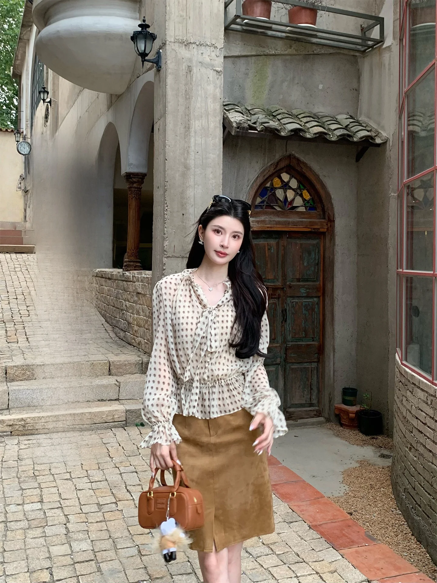 

Gisele Vintage Sle Chiffon irt Women's Beige Slimming Top Spring Design Straight Cut Long Sve V-Ne Polka Dot Pattern