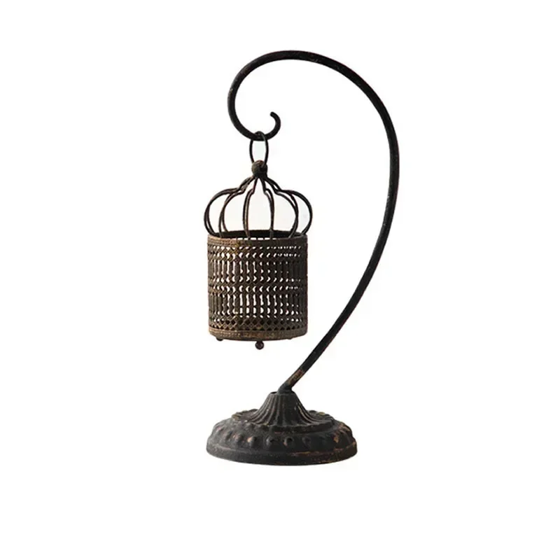 Creative wrought iron hollow, tabletop horse lamp, props French retro restaurant, candlestick lantern ornament