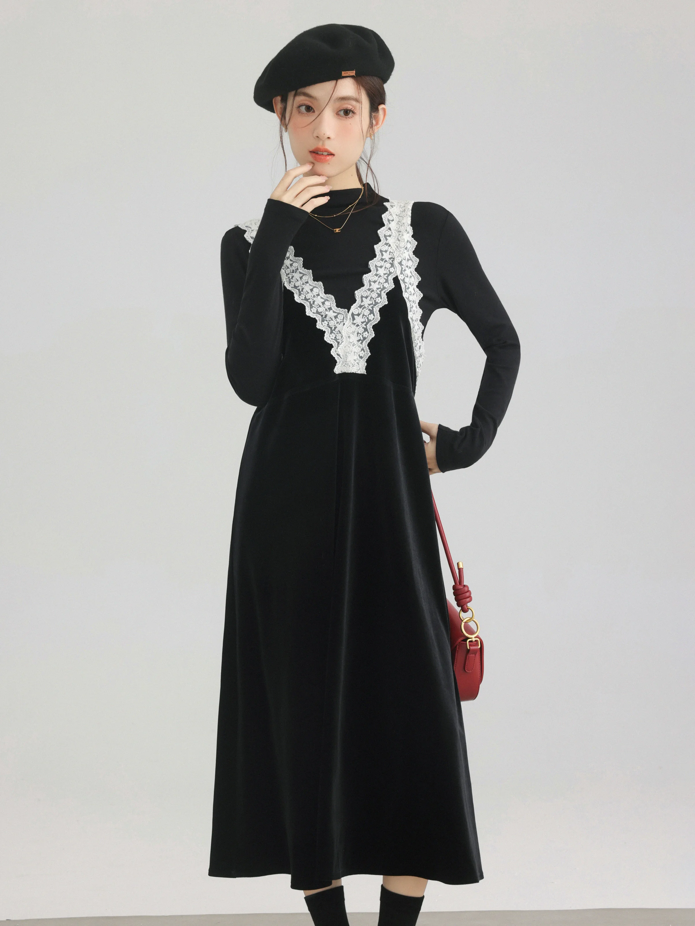 Abito a canotta con scollo a V con finiture in pizzo di velluto Abito lungo senza maniche sottile invernale da donna Elegante abito longuette a trapezio fluido con stratificazione da indossare ogni giorno