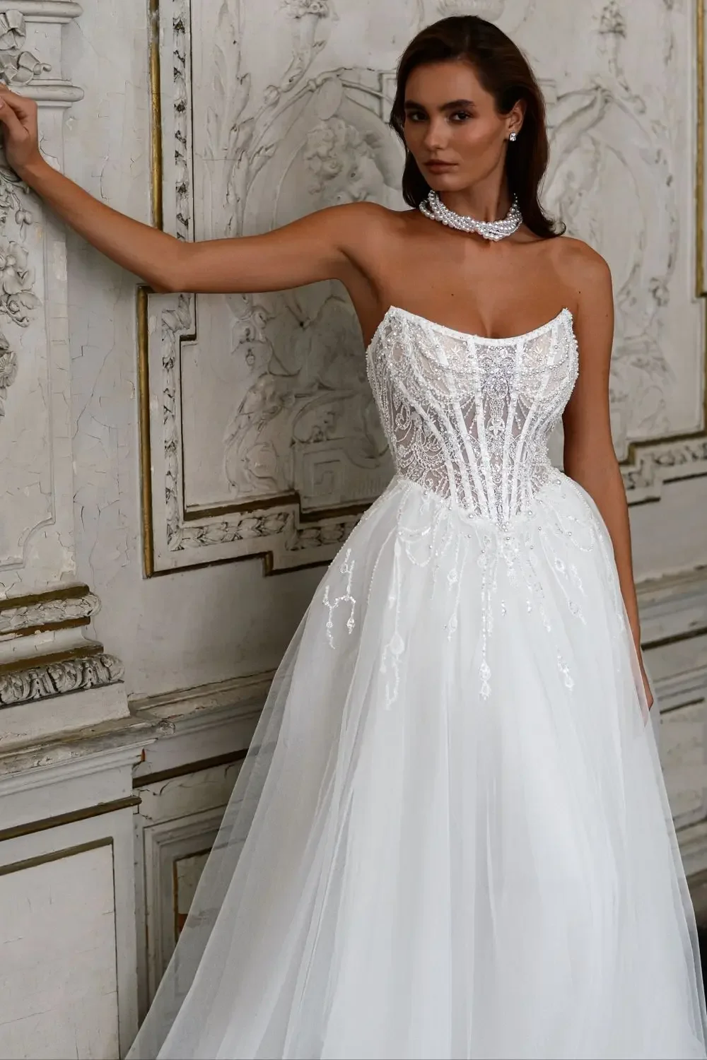 

Customzied Luxury Sparkling Vintage Neckline Lace Bridal Grown A Line Wedding Dresses Sweep Train Made Vestido De Noival