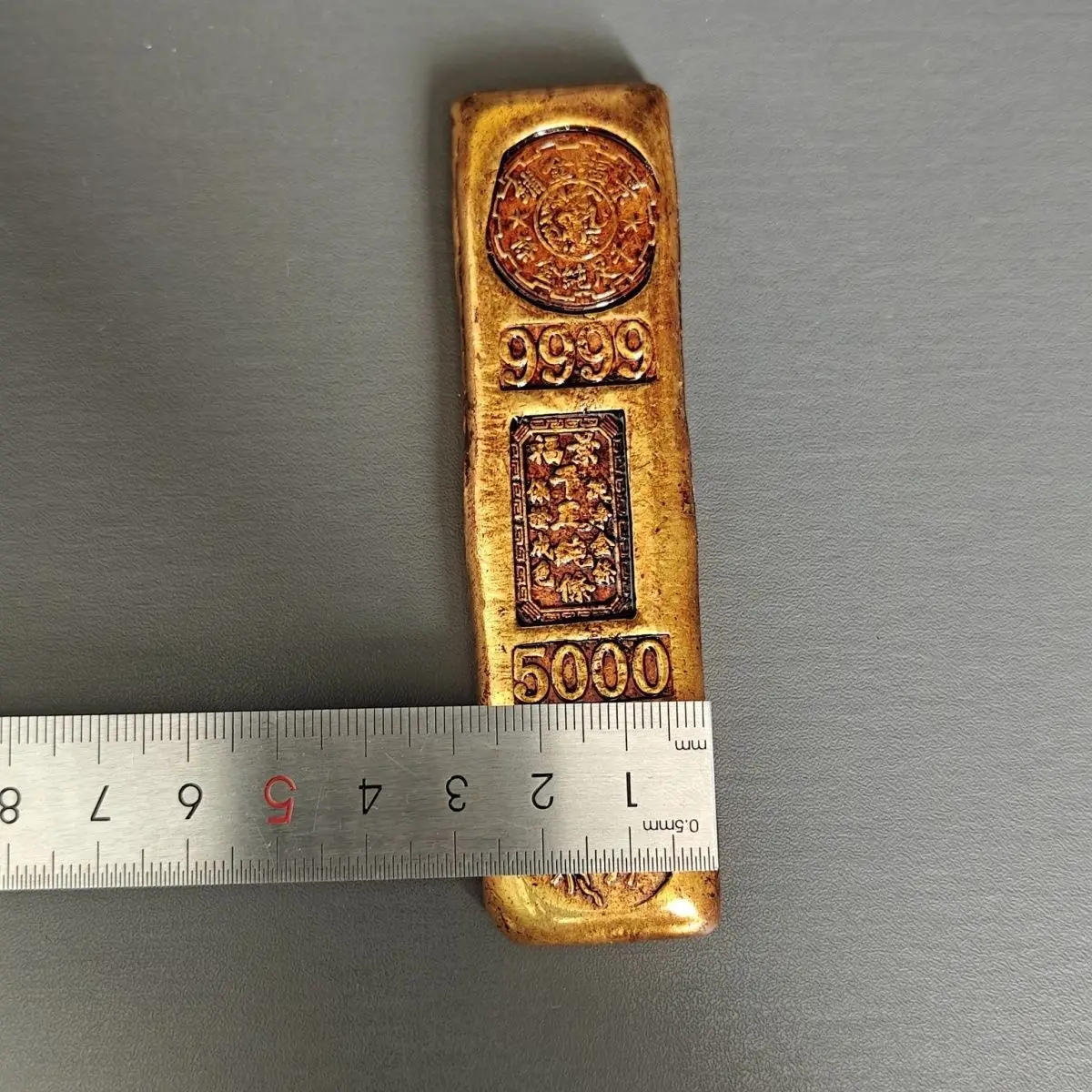 Brass gilt old gold leather shell coated pulp solid gold nugget ornament ruler prop