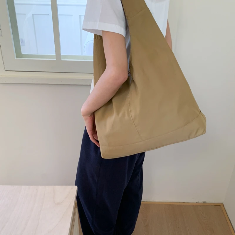 

Новинка 2025 года, простые нейлоновые высококачественные универсальные сумки на плечо, однотонные сумки через плечо с швейной нитью для женщин